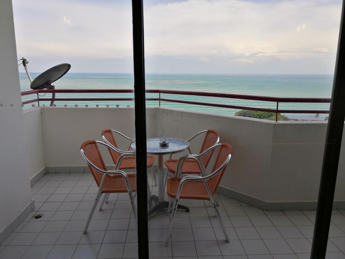 Green Ocean Seaview Apartment Batu Ferringhi Exterior photo