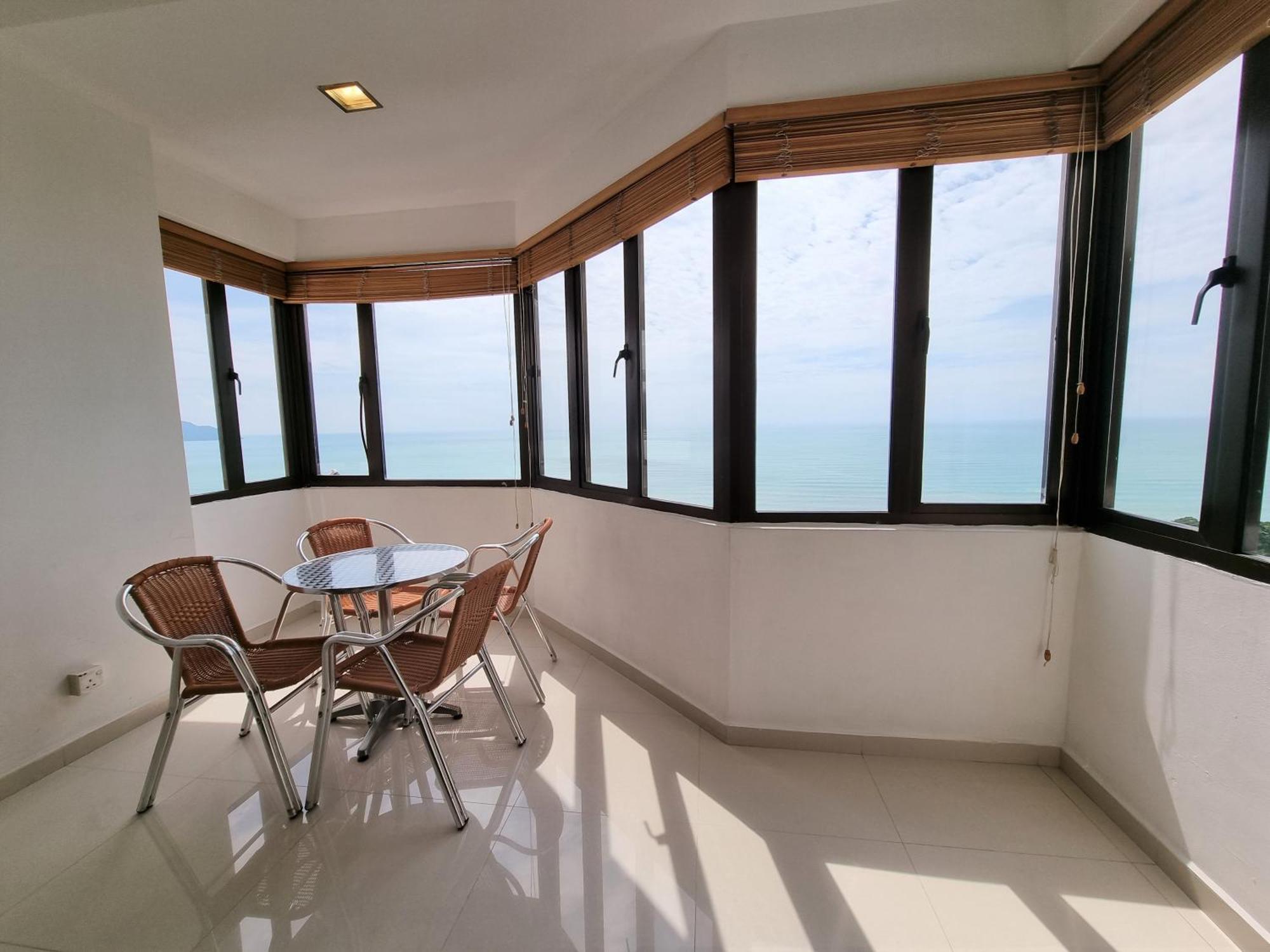 Green Ocean Seaview Apartment Batu Ferringhi Exterior photo