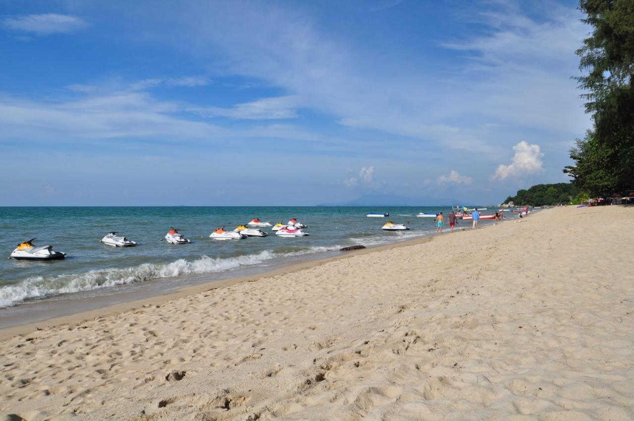 Green Ocean Seaview Apartment Batu Ferringhi Exterior photo